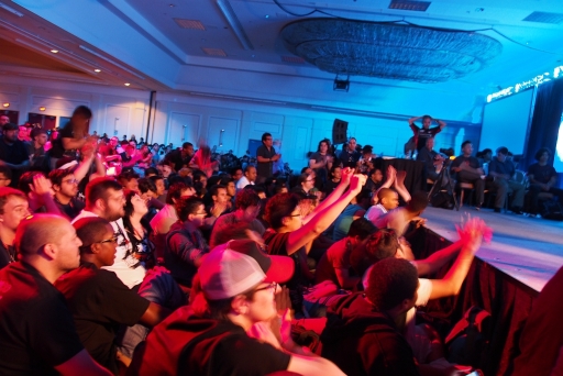 画像ギャラリー No.034のサムネイル画像 / ［EVO2013］アメリカの選手たちが開催国の意地を見せた「EVO2013」最終日レポート。「スパIV AE Ver.2012」で優勝したXian選手のインタビューも掲載