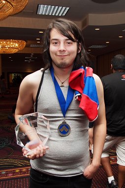 画像ギャラリー No.006のサムネイル画像 / ［EVO2013］ 各競技タイトルの優勝者達と，上位入賞を果たした日本勢へのミニインタビューを掲載