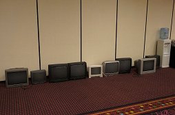画像ギャラリー No.007のサムネイル画像 / ［EVO2013］ 各競技タイトルの優勝者達と，上位入賞を果たした日本勢へのミニインタビューを掲載