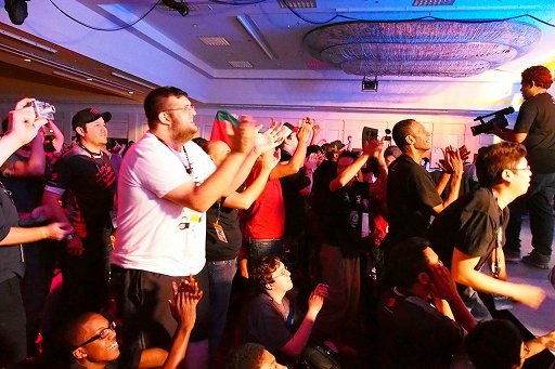 画像ギャラリー No.016のサムネイル画像 / ［EVO2013］ 各競技タイトルの優勝者達と，上位入賞を果たした日本勢へのミニインタビューを掲載