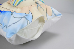 画像ギャラリー No.006のサムネイル画像 / このクッション，胸が……。「閃乱カグラ -少女達の真影-」のグッズ“飛鳥パフパフクッション”を真面目に紹介してみる