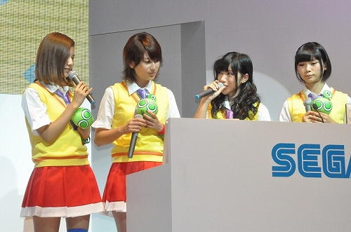 画像ギャラリー No.003のサムネイル画像 / ［TGS 2011］3DS/PSP/Wii版の発表もあった「ぷよぷよ！！」のステージイベントをレポート。ぷよぷよアイドリング!!!による3DS版「ぷよぷよ！！」体験も