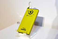画像ギャラリー No.010のサムネイル画像 / 「Windows Phone 7.5」登場。第1弾は富士通東芝製のKDDI向け端末「IS12T」〜Xbox LIVE周りもいろいろ聞いてきた【詳報追加】