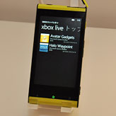 画像ギャラリー No.024のサムネイル画像 / 「Windows Phone 7.5」登場。第1弾は富士通東芝製のKDDI向け端末「IS12T」〜Xbox LIVE周りもいろいろ聞いてきた【詳報追加】