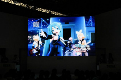 画像ギャラリー No.009のサムネイル画像 / ［TGS 2011］ミクやリン/レン，ルカにいよいよ台詞が入る。一般公開最終日の「初音ミク -Project DIVA- extend」＆「Project mirai」ステージをレポート