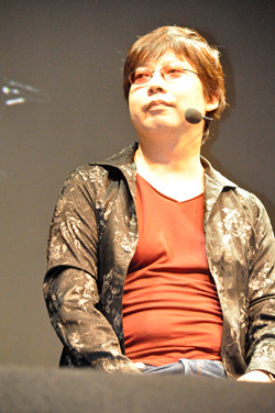 画像ギャラリー No.003のサムネイル画像 / ［TGS 2011］山口理恵さんの歌も披露された，KONAMIブースの「戦律のストラタス」スペシャルステージをレポート