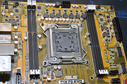 画像ギャラリー No.003のサムネイル画像 / ［COMPUTEX］Sandy Bridge-E対応のX79にLlano対応のA75などがズラリ。マザーボードベンダー各社が次期チップセット搭載製品を展示【画像追加】