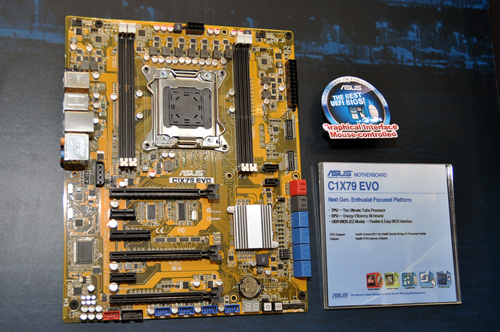 画像ギャラリー No.010のサムネイル画像 / ［COMPUTEX］Sandy Bridge-E対応のX79にLlano対応のA75などがズラリ。マザーボードベンダー各社が次期チップセット搭載製品を展示【画像追加】