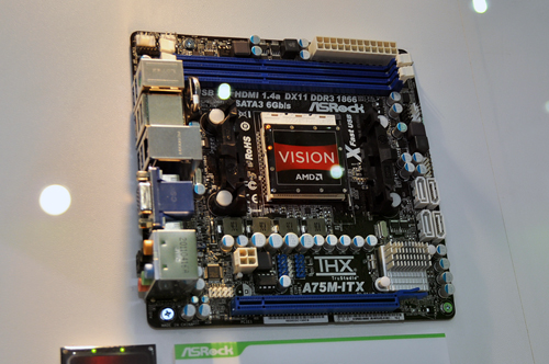 画像ギャラリー No.013のサムネイル画像 / ［COMPUTEX］Sandy Bridge-E対応のX79にLlano対応のA75などがズラリ。マザーボードベンダー各社が次期チップセット搭載製品を展示【画像追加】