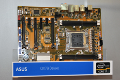 画像ギャラリー No.018のサムネイル画像 / ［COMPUTEX］Sandy Bridge-E対応のX79にLlano対応のA75などがズラリ。マザーボードベンダー各社が次期チップセット搭載製品を展示【画像追加】