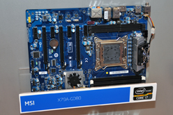 画像ギャラリー No.025のサムネイル画像 / ［COMPUTEX］Sandy Bridge-E対応のX79にLlano対応のA75などがズラリ。マザーボードベンダー各社が次期チップセット搭載製品を展示【画像追加】