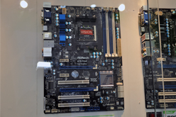 画像ギャラリー No.029のサムネイル画像 / ［COMPUTEX］Sandy Bridge-E対応のX79にLlano対応のA75などがズラリ。マザーボードベンダー各社が次期チップセット搭載製品を展示【画像追加】