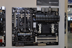 画像ギャラリー No.043のサムネイル画像 / ［COMPUTEX］Sandy Bridge-E対応のX79にLlano対応のA75などがズラリ。マザーボードベンダー各社が次期チップセット搭載製品を展示【画像追加】