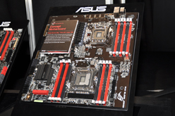 画像ギャラリー No.010のサムネイル画像 / 初期のX79はPCIe 3.0対応保留,DIMMサポート4枚か。少数精鋭のマザーボード開発チームを立ち上げたSapphireにいろいろ聞いてきた