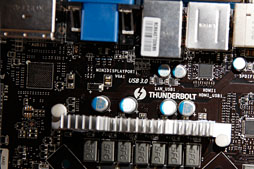 画像ギャラリー No.008のサムネイル画像 / MSI，Z77マザーボードとThunderbolt接続の外付けグラフィックスボックスを公開