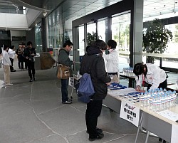 画像ギャラリー No.001のサムネイル画像 / 100名のソウルキャリバーファンが，最高のオンラインプレイを実体験。「ソウルキャリバーV ユーザー先行オンラインプレイ体験会」をレポート