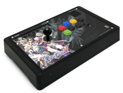 画像ギャラリー No.029のサムネイル画像 / 「ソウルキャリバーV」に適したアーケードスティックは? Mad CatzとHORIから登場した4製品を比べてみた