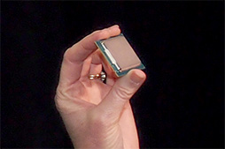画像ギャラリー No.008のサムネイル画像 / ［GDC 2014］Intel，次世代ハイエンドCPU「Haswell-E」の試作チップを披露。All-in-One PCの試作モデル「Project Black Brook」も