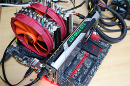 画像ギャラリー No.033のサムネイル画像 / Devil’s Canyon「Core i7-4790K」レビュー。4コアすべてが定格4GHz駆動の倍率ロックフリーCPUはゲーマーを幸せにするか