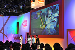 画像ギャラリー No.004のサムネイル画像 / ［TGS 2012］「第2次スーパーロボット大戦OG」イベントステージをレポート。初公開の戦闘シーンやJAM Projectのライブで大盛り上がり 