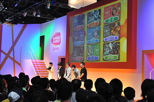 画像ギャラリー No.012のサムネイル画像 / ［TGS 2012］「第2次スーパーロボット大戦OG」イベントステージをレポート。初公開の戦闘シーンやJAM Projectのライブで大盛り上がり 