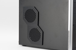 画像ギャラリー No.023のサムネイル画像 / 「Radeon Pro Duo」搭載PCを試す。デュアルFijiの「史上最速シングルカード」は誰のためのもの?