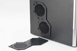 画像ギャラリー No.024のサムネイル画像 / 「Radeon Pro Duo」搭載PCを試す。デュアルFijiの「史上最速シングルカード」は誰のためのもの?