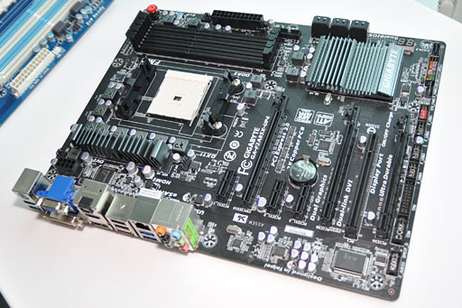 画像ギャラリー No.002のサムネイル画像 / ［COMPUTEX］デスクトップPC向けAPU「Trinity」に対応した「Socket FM2」マザーボードが登場