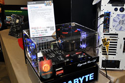画像ギャラリー No.011のサムネイル画像 / ［COMPUTEX］デスクトップPC向けAPU「Trinity」に対応した「Socket FM2」マザーボードが登場