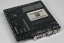 画像ギャラリー No.016のサムネイル画像 / デスクトップPC向けTrinity「A10-5800K」「A8-5600K」をレビュー。新世代APUの3D性能はどこまで向上したか