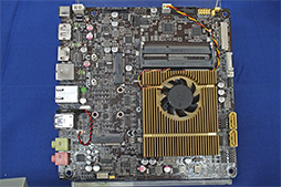 画像ギャラリー No.008のサムネイル画像 / AMD,秋葉原で「Richland」の発売記念イベントを開催。GIGABYTEのゲーマー向けマザーボードなどが出展