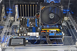 画像ギャラリー No.012のサムネイル画像 / AMD,秋葉原で「Richland」の発売記念イベントを開催。GIGABYTEのゲーマー向けマザーボードなどが出展
