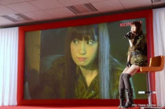 画像ギャラリー No.009のサムネイル画像 / AKB48の小嶋陽菜さんとコジプロの小島秀夫監督のトークセッションも実現。「METAL GEAR SOLID HD EDITION」CM完成披露会をレポート