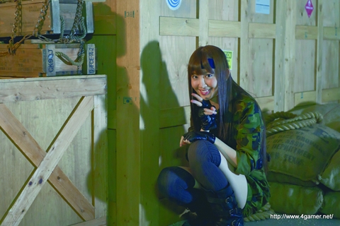 画像ギャラリー No.031のサムネイル画像 / AKB48の小嶋陽菜さんとコジプロの小島秀夫監督のトークセッションも実現。「METAL GEAR SOLID HD EDITION」CM完成披露会をレポート