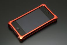 画像ギャラリー No.003のサムネイル画像 / 「ZONE OF THE ENDERS」仕様のジュラルミン製iPhoneケースが登場