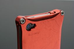 画像ギャラリー No.010のサムネイル画像 / 「ZONE OF THE ENDERS」仕様のジュラルミン製iPhoneケースが登場