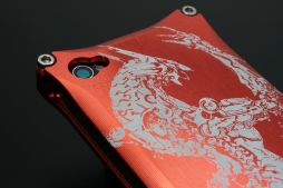 画像ギャラリー No.018のサムネイル画像 / 「ZONE OF THE ENDERS」仕様のジュラルミン製iPhoneケースが登場