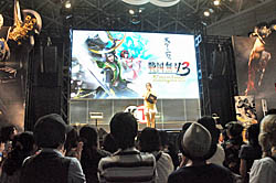 画像ギャラリー No.001のサムネイル画像 / ［TGS 2011］島 左近役の山田真一さんと，石田三成役の竹本英史さんも登場。人気投票の結果も発表されて盛り上がった「戦国無双3 Empires」ステージイベントをレポート