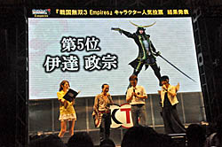 画像ギャラリー No.013のサムネイル画像 / ［TGS 2011］島 左近役の山田真一さんと，石田三成役の竹本英史さんも登場。人気投票の結果も発表されて盛り上がった「戦国無双3 Empires」ステージイベントをレポート