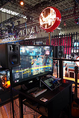 画像ギャラリー No.001のサムネイル画像 / ［TGS 2012］「ロックスミス」試遊レポート。ギタービギナーや，練習したけどダメだったという人にオススメのタイトルであることを実感