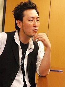 画像ギャラリー No.004のサムネイル画像 / 見る夢は「ストIII 4th」? “総師範KSK”と“こくじん”タッグが挑む,「ストリートファイターIII 3rd OE」カプコン綾野APインタビュー