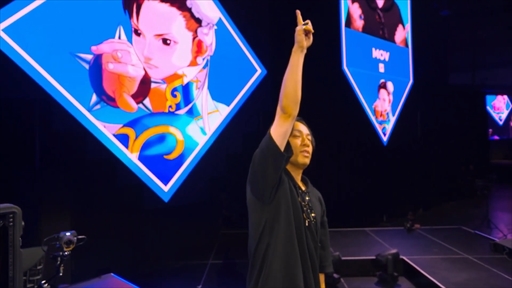 画像ギャラリー No.003のサムネイル画像 / ［EVO2024］「ストリートファイターIII 3rd Strike」部門優勝は日本のMOV選手。春麗とエレナを使い分け初戴冠を果たす