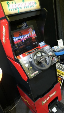 画像ギャラリー No.003のサムネイル画像 / ［TGS2022］Arcade1UPの「リッジレーサー」が国内販売されるかも？ シャインのブースで参考展示を実施中
