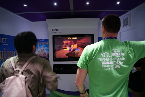 画像ギャラリー No.009のサムネイル画像 / ［E3 2011］オレはジェダイだった。「Kinect STAR WARS」などMicrosoftブースで体験したKinect対応タイトルをまとめてレポート