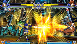 画像ギャラリー No.001のサムネイル画像 / ［E3 2011］PS Vita用「BLAZBLUE CONTINUUM SHIFT II PLUS（仮）」のデモ版をE3で体験プレイ。高品質な格闘ゲームをいつでもどこでも