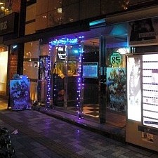画像ギャラリー No.001のサムネイル画像 / 「BLAZBLUE」シリーズでの初開催となった「GODSGARDEN #5」。12時間以上にわたり熱戦が繰り広げられた会場からのフォトレポートを掲載
