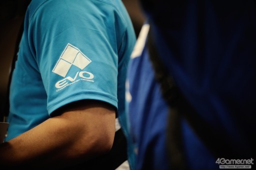 画像ギャラリー No.001のサムネイル画像 / ［EVO2015］「鉄拳7」でノビ選手が劇的優勝。「UMvC3」ではCross選手とRF選手が最終日の決勝トーナメントへ駒を進めたEVO2日目まとめ