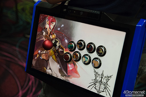画像ギャラリー No.017のサムネイル画像 / ［EVO2015］「鉄拳7」でノビ選手が劇的優勝。「UMvC3」ではCross選手とRF選手が最終日の決勝トーナメントへ駒を進めたEVO2日目まとめ