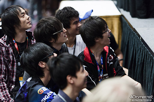 画像ギャラリー No.022のサムネイル画像 / ［EVO2015］「鉄拳7」でノビ選手が劇的優勝。「UMvC3」ではCross選手とRF選手が最終日の決勝トーナメントへ駒を進めたEVO2日目まとめ