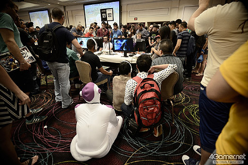 画像ギャラリー No.031のサムネイル画像 / ［EVO2015］「鉄拳7」でノビ選手が劇的優勝。「UMvC3」ではCross選手とRF選手が最終日の決勝トーナメントへ駒を進めたEVO2日目まとめ